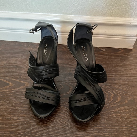 Black Aldo Heels - Picture 2 of 2